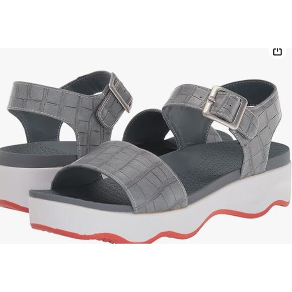 NWT Muk Luks Roller Skate Sandals - Picture 1 of 7